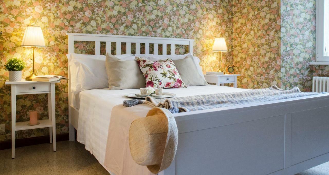 Flowers Apartment Joivy 25 Como Exterior foto